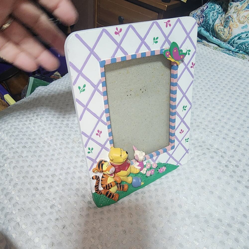 STEPPING STONES EUC 4 x 6 WINNE THE POOH PAINTED PHOTO FRAMES PICTURE